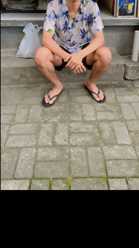 Photo nue de fuite OnlyFans de Putra