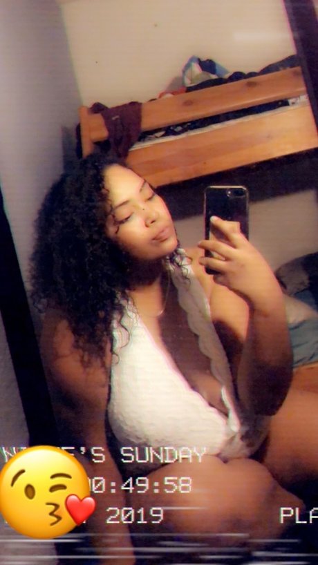 Photo nue de fuite OnlyFans de Deebabyyy