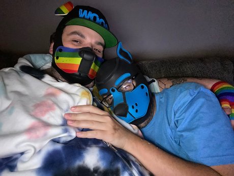 Photo nue de fuite OnlyFans de Pup Kaiju And Pup Treble