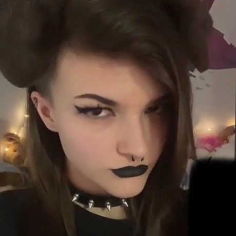 Photo nue de fuite OnlyFans de Evelyn Puppy