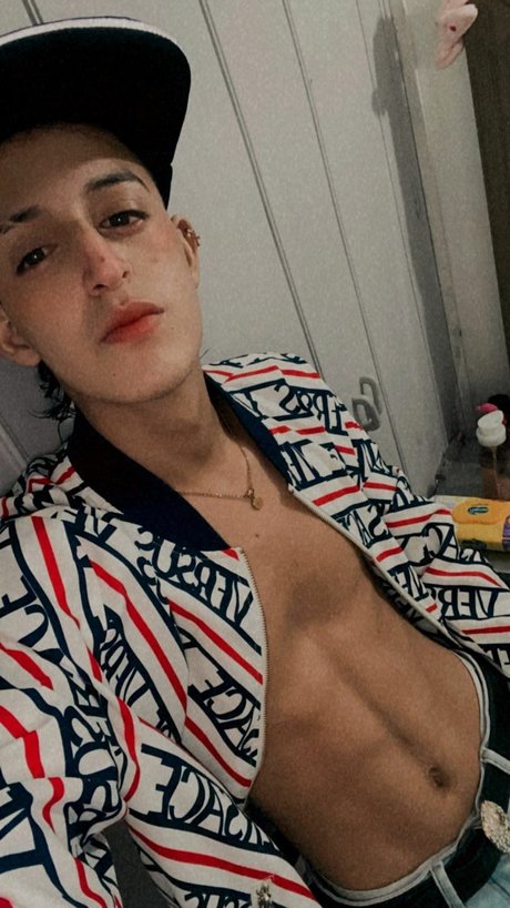 Photo nue de fuite OnlyFans de Princeoflove4u