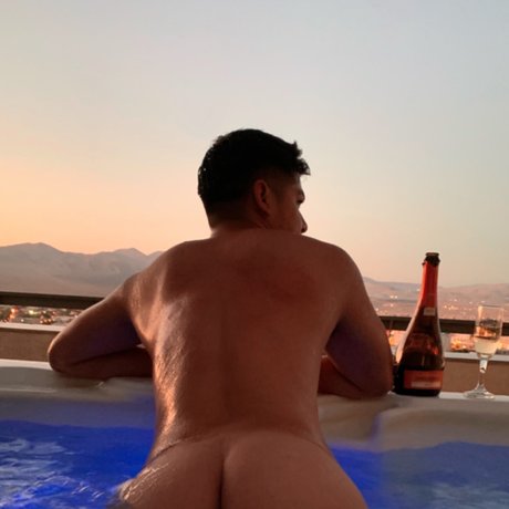 Photo nue de fuite OnlyFans de Rigo Delgado