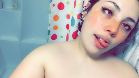 Photo nue de fuite OnlyFans de Reina Rayann