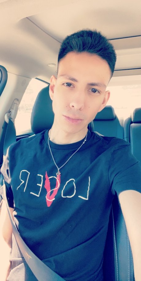 Photo nue de fuite OnlyFans de Bttm4top