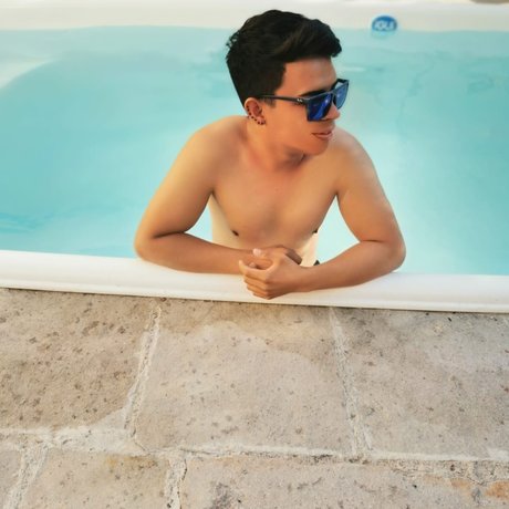 Photo nue de fuite OnlyFans de Rau Sans