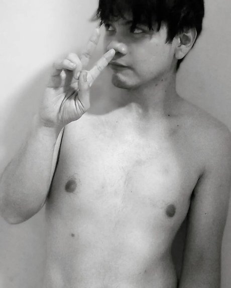 Photo nue de fuite OnlyFans de El Chico Raro