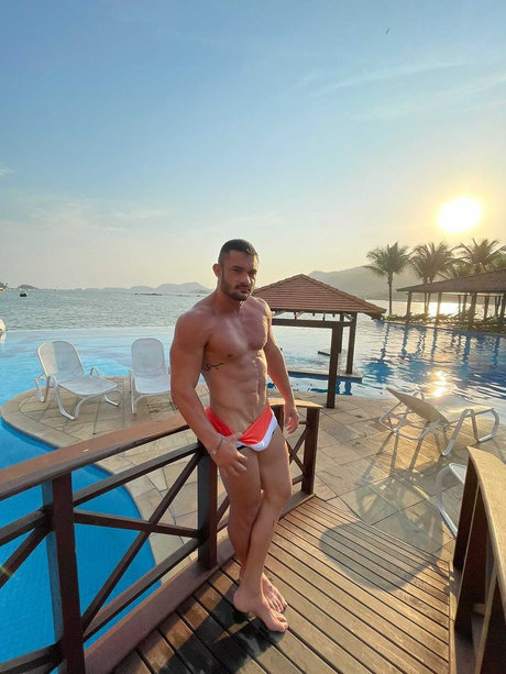 Photo nue de fuite OnlyFans de Marcos Martins