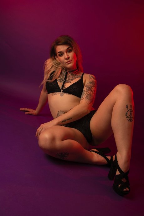 Photo nue de fuite OnlyFans de Mara Morte