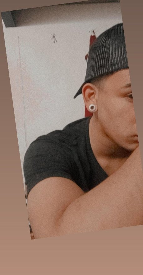 Photo nue de fuite OnlyFans de Fernando Manriquez