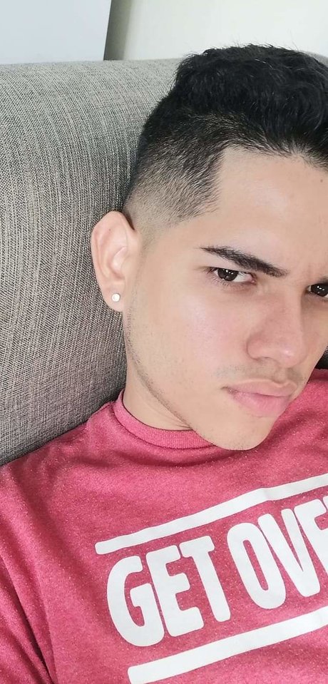 Photo nue de fuite OnlyFans de Isaac 20cm Latin Hottest Boy