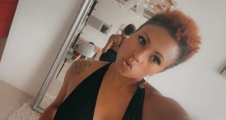 Photo nue de fuite OnlyFans de Rm