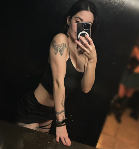 Photo nue de fuite OnlyFans de Lara 