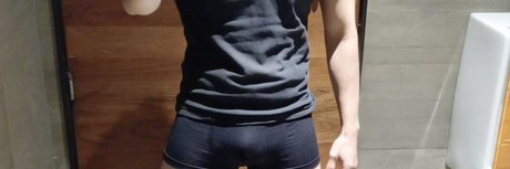 Photo nue de fuite OnlyFans de Sexgogomask