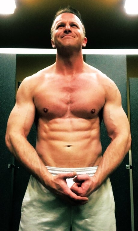 Photo nue de fuite OnlyFans de Marshall Ryan