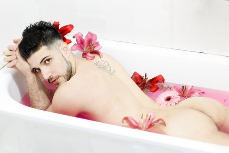 Photo nue de fuite OnlyFans de Mario Medina