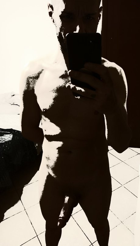 Photo nue de fuite OnlyFans de Mario