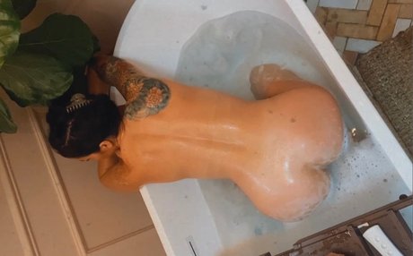 Photo nue de fuite OnlyFans de Anitafitmom