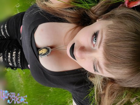 Photo nue de fuite OnlyFans de Lillium Haze