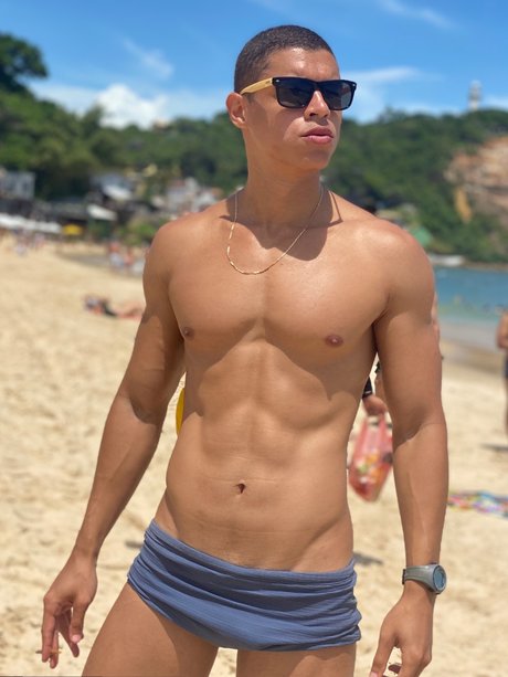 Photo nue de fuite OnlyFans de Maverick