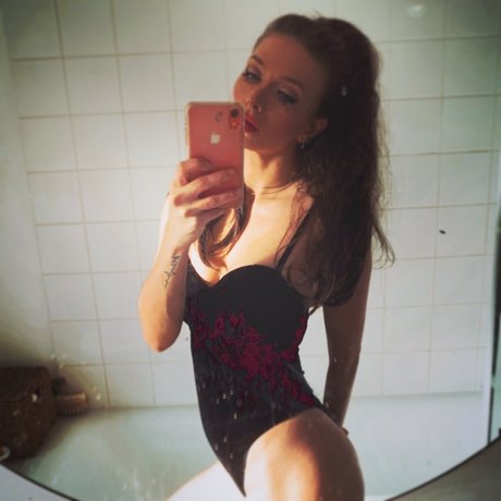 Photo nue de fuite OnlyFans de Bambi