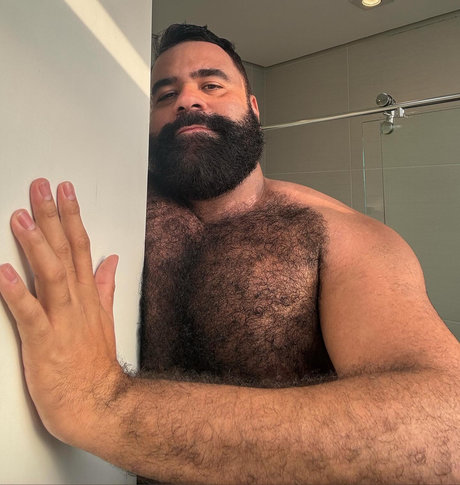 Photo nue de fuite OnlyFans de Bearwoofbr