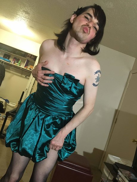 Photo nue de fuite OnlyFans de Maria Haushinka Rockerella