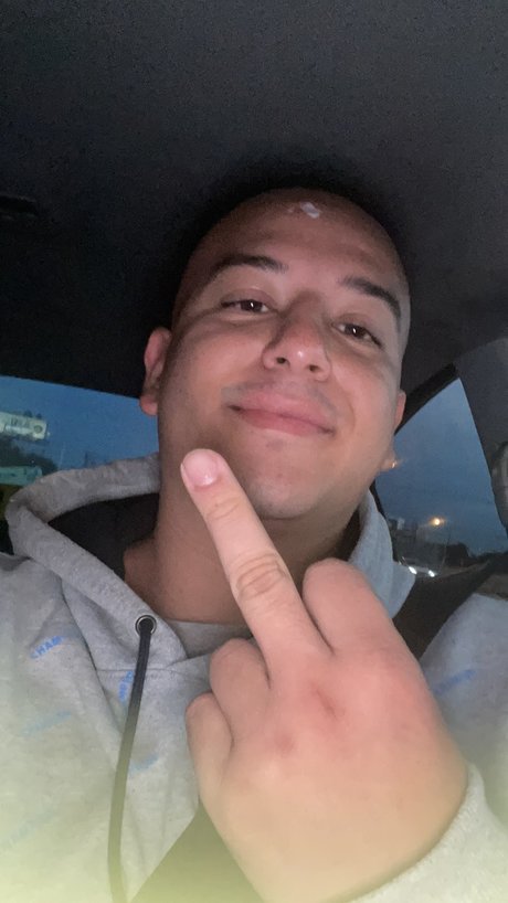 Photo nue de fuite OnlyFans de Nikola Mateo Bolaos Caon
