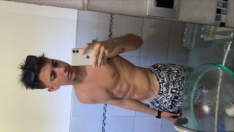 Photo nue de fuite OnlyFans de Mateo