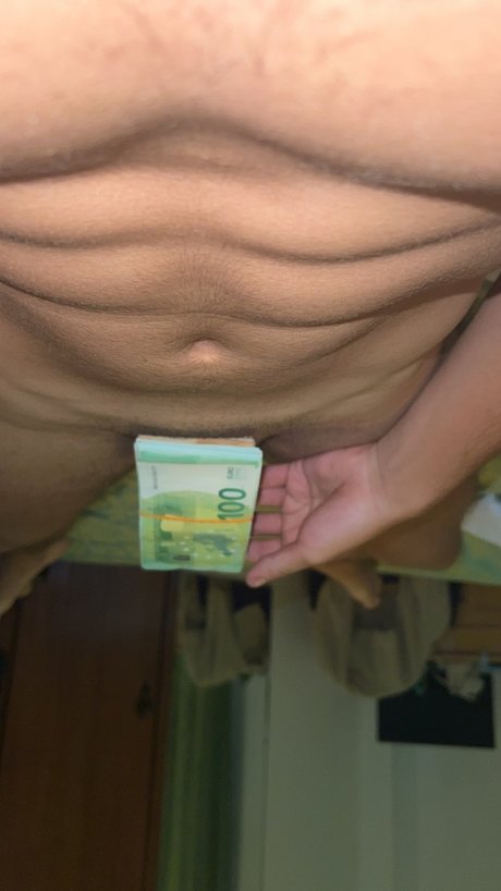 Photo nue de fuite OnlyFans de Master Cah Maker