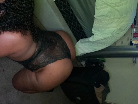 Photo nue de fuite OnlyFans de Maskedupfiji