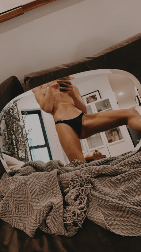 Photo nue de fuite OnlyFans de Joshua