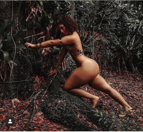 Photo nue de fuite OnlyFans de Beazus