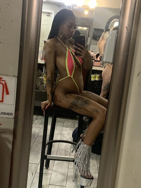 Photo nue de fuite OnlyFans de  Remykilla