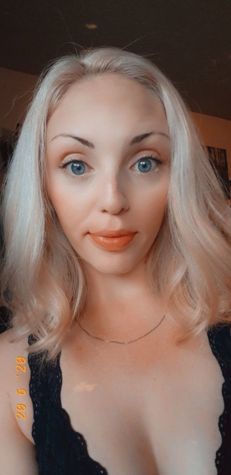Photo nue de fuite OnlyFans de Meadow