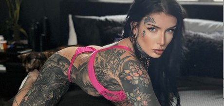 Photo nue de fuite OnlyFans de Memphis Mori