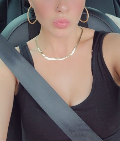 Photo nue de fuite OnlyFans de Loulou