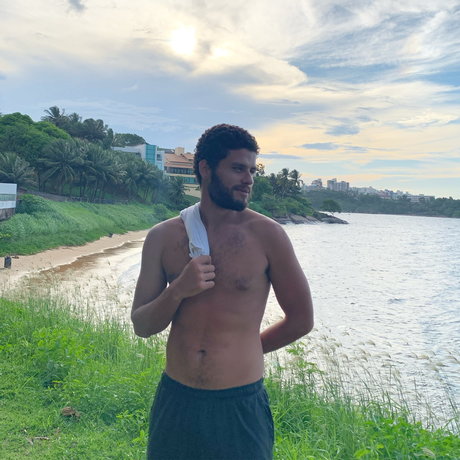 Photo nue de fuite OnlyFans de Cezar