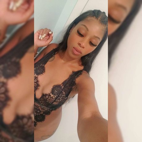 Photo nue de fuite OnlyFans de Meli