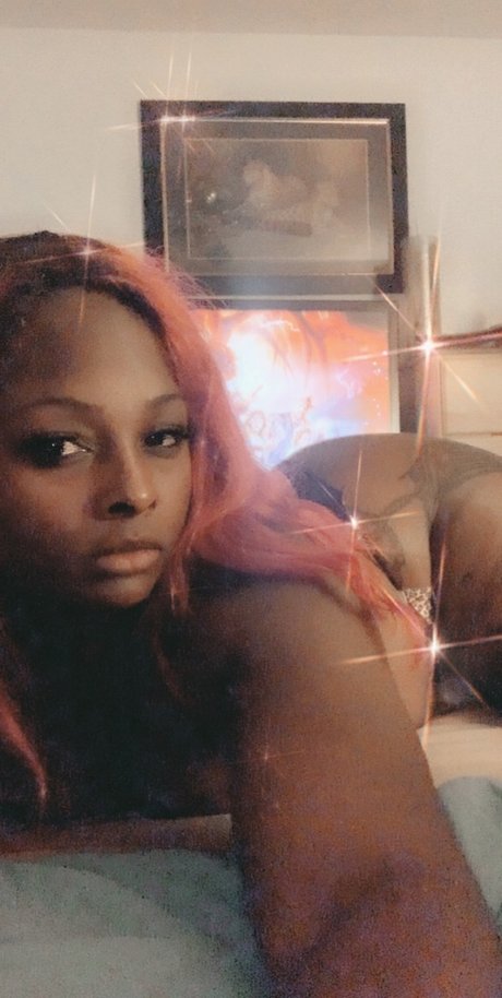 Photo nue de fuite OnlyFans de Meka Tha Model
