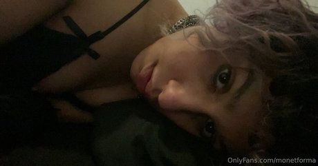 Photo nue de fuite OnlyFans de Monetforma