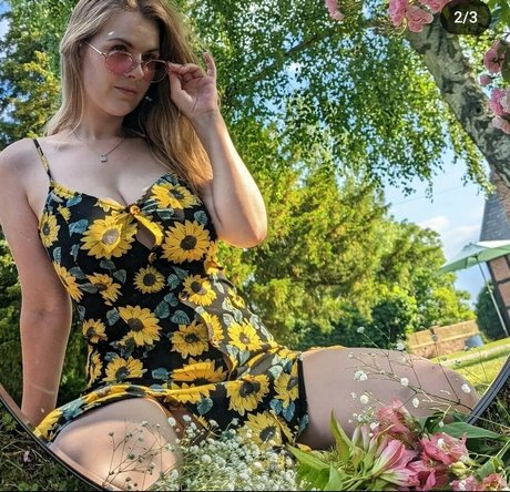 Photo nue de fuite OnlyFans de Rose And Rosie