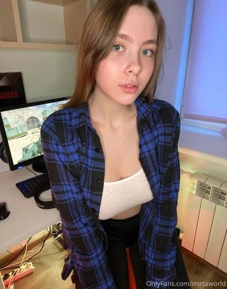 Photo nue de fuite OnlyFans de Mirtaworld