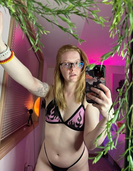 Photo nue de fuite OnlyFans de Roxyredheadxoxo