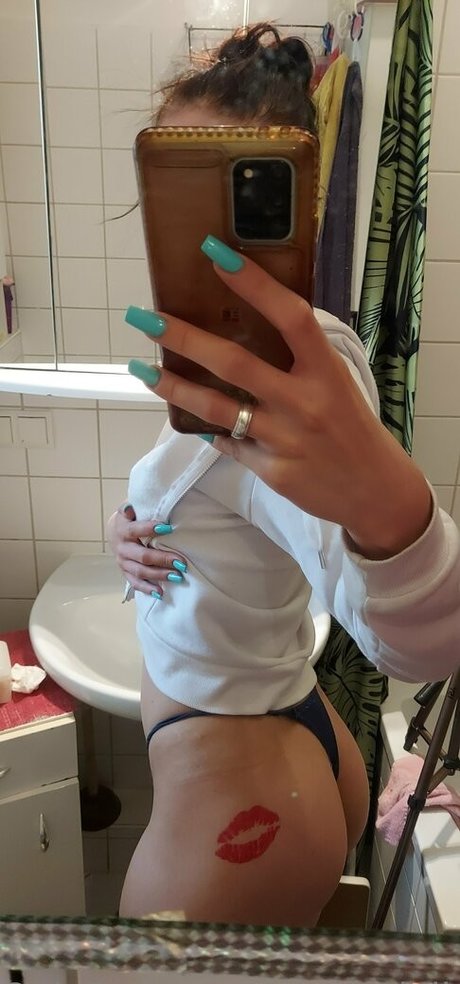 Photo nue de fuite OnlyFans de Sweetlollypopgirl