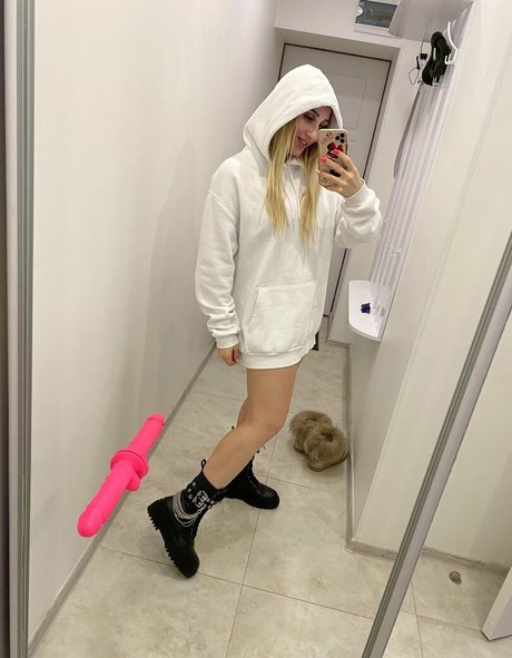 Photo nue de fuite OnlyFans de Mollybell