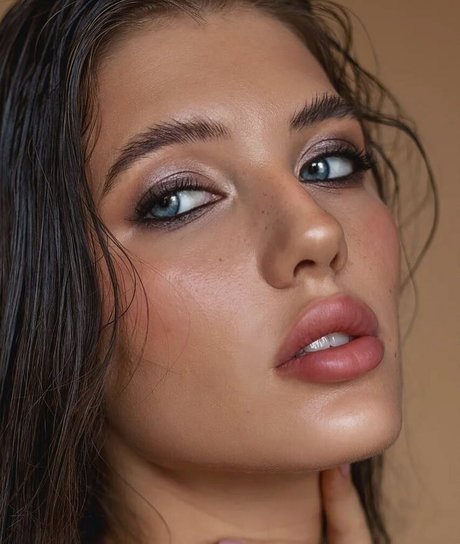 Alina Enero