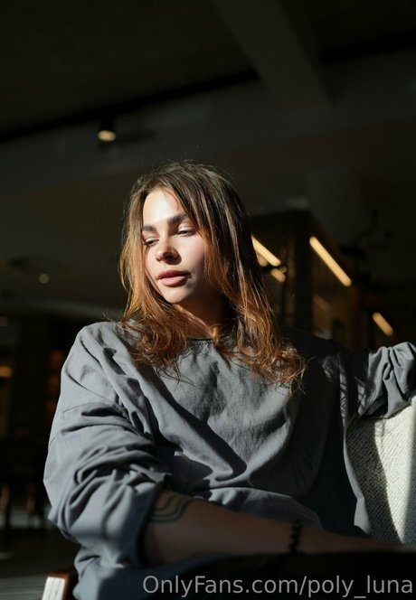 Poly_luna