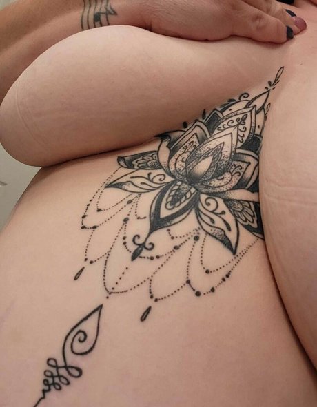 Photo nue de fuite OnlyFans de Kreamsicle Kitty
