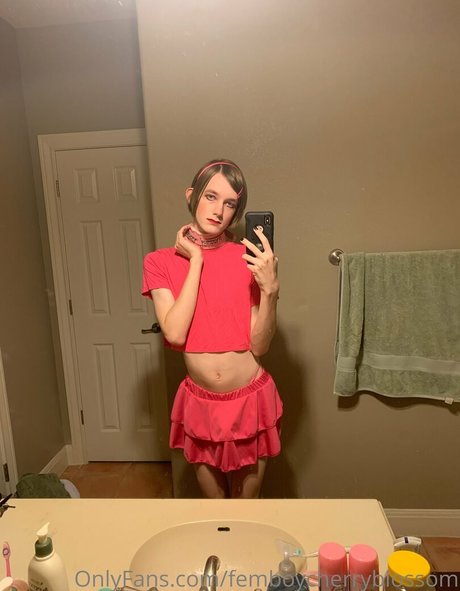 Photo nue de fuite OnlyFans de Femboycherryblossom