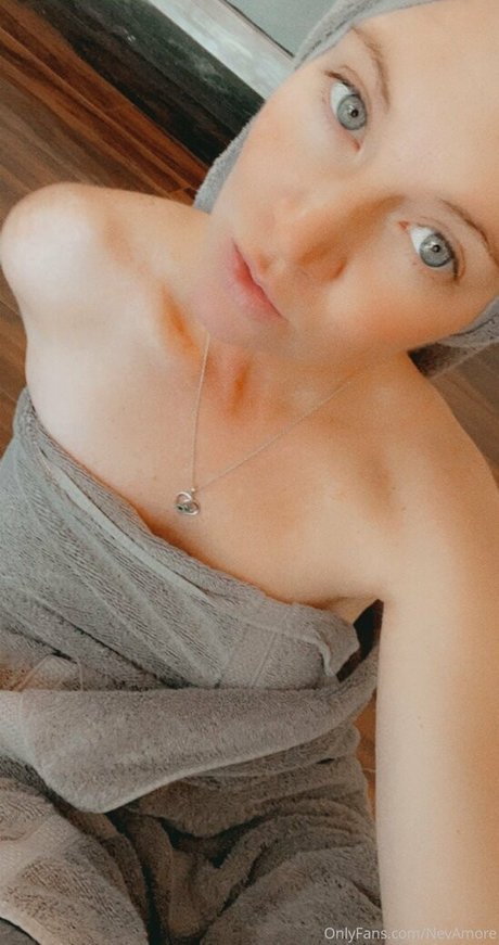 Photo nue de fuite OnlyFans de Nevamore